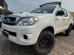 Weiß Gebraucht 2009 Toyota HiLux Abholung | 13.990 € (Etwas zu teuer)
