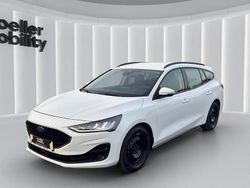 Weiß Gebraucht 2022 Ford Focus Cool & Connect Limousine | 16.490 € (Guter Preis)