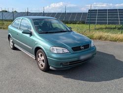 Grün Gebraucht 1999 Opel Astra Kleinwagen | 850 €