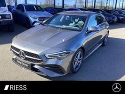 Grau Gebraucht 2024 Mercedes CLA180 Shooting Brake AMG Kombi | 31.890 €