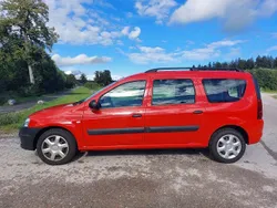 Rot Gebraucht 2009 Dacia Logan MCV Ambiance Van / Kleinbus | 2.300 € (Fairer Preis)