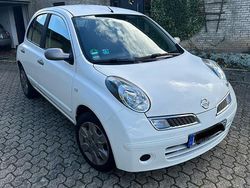 Weiß Gebraucht 2009 Nissan Micra Limousine | 1.250 €