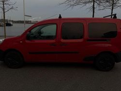 Rot Gebraucht 2018 Renault Kangoo Van / Kleinbus | 6.999 € (Fairer Preis)