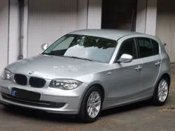 Silber Gebraucht 2011 BMW 118 Kleinwagen | 9.500 € (Fairer Preis)