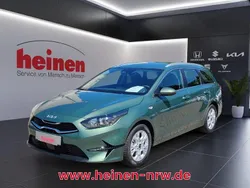 Grün Neu 2025 Kia Ceed Sportswagon Comfort Kombi | 24.780 € (Fairer Preis)