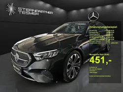 Grau Gebraucht 2023 Mercedes E220 Avantgarde Limousine | 41.840 € (Superpreis)
