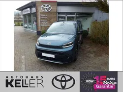 Blau Gebraucht 2025 Toyota Proace Verso City Kombi | 37.960 € (Teuer)