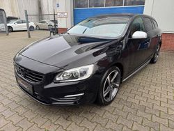 Schwarz Gebraucht 2013 Volvo V60 Summum Kombi | 5.750 €