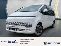 Creamy white Neu 2024 Hyundai Staria Trend Van | 44.900 €