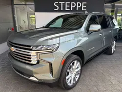 Silver sage metallic Neu 2025 Chevrolet Suburban SUV | 84.900 € (Superpreis)