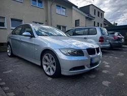 Grau Gebraucht 2006 BMW 320 Limousine | 4.999 € (Superpreis)