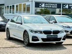 Weiß Gebraucht 2021 BMW 330e M Sport Limousine | 23.790 € (Guter Preis)