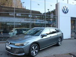 Grau Gebraucht 2024 VW Passat Business Kombi | 34.490 € (Etwas zu teuer)