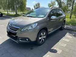 Grau Gebraucht 2014 Peugeot 2008 Allure SUV | 9.500 € (Etwas zu teuer)