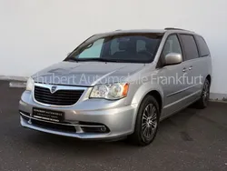 Grau Gebraucht 2014 Lancia Voyager S Van / Kleinbus | 10.990 € (Fairer Preis)
