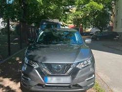 Grau Gebraucht 2017 Nissan Qashqai N-Connecta SUV | 13.500 € (Fairer Preis)