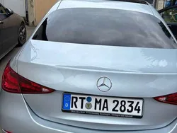 Grau Gebraucht 2023 Mercedes C300 AMG line Limousine | 48.400 € (Etwas zu teuer)