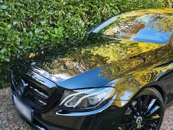 Schwarz Gebraucht 2017 Mercedes E220 AMG Kombi | 17.490 € (Fairer Preis)