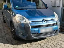 Blau Gebraucht 2009 Citroën Berlingo Van / Kleinbus | 3.200 € (Teuer)