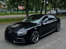 Schwarz Gebraucht 2011 Audi A5 S-Line Limousine | 12.200 €