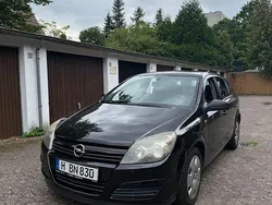 Schwarz Gebraucht 2005 Opel Astra Limousine | 1.700 € (Superpreis)
