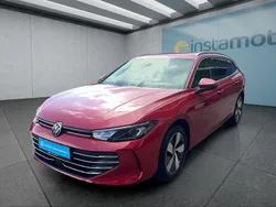 Rot Gebraucht 2024 VW Passat Kombi | 32.099 € (Fairer Preis)