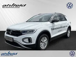 Pure white Gebraucht 2022 VW T-Roc Life SUV | 27.970 € (Etwas zu teuer)