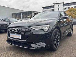 Brillantschwarz Gebraucht 2022 Audi e-tron S-Line SUV | 36.950 € (Fairer Preis)