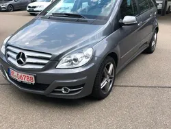 Grau Gebraucht 2010 Mercedes B180 Van / Kleinbus | 6.990 € (Fairer Preis)