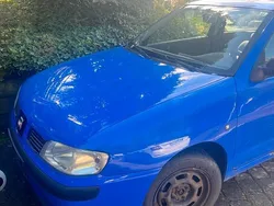 Blau Gebraucht 2001 Seat Ibiza Kleinwagen | 350 €