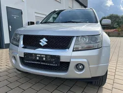 Silber Gebraucht 2008 Suzuki Grand Vitara Club SUV | 3.650 € (Superpreis)