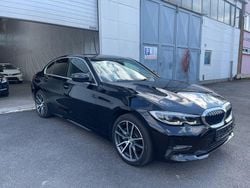 Schwarz Gebraucht 2019 BMW 330 Luxury Line Limousine | 21.800 € (Fairer Preis)
