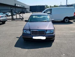 Braun Gebraucht 1996 Mercedes C180 Limousine | 3.800 € (Fairer Preis)
