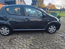 Gebraucht 2011 Toyota Aygo Kleinwagen | 2.450 € (Fairer Preis)