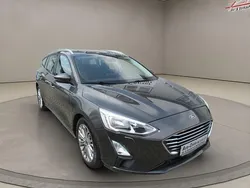 Orange Gebraucht 2019 Ford Focus Titanium Kombi | 11.750 € (Superpreis)