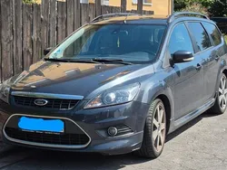 Grau Gebraucht 2008 Ford Focus Style Kombi | 1.800 € (Superpreis)