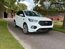 Weiß Gebraucht 2018 Ford Kuga ST SUV | 19.499 € (Teuer)