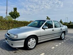 Silber Gebraucht 1991 Opel Vectra Limousine | 8.250 €