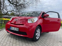 Rot Gebraucht 2009 Toyota iQ Kleinwagen | 1.999 € (Fairer Preis)
