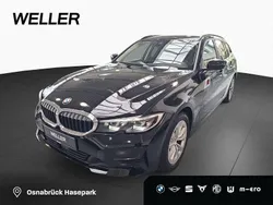 Schwarz Gebraucht 2021 BMW 320 Sport Line Kombi | 23.850 € (Fairer Preis)
