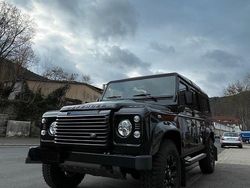 Schwarz Gebraucht 2015 Land Rover Defender SE SUV | 84.110 €