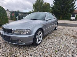 Grau Gebraucht 2005 BMW 330 Sport Line Coupé | 24.500 €
