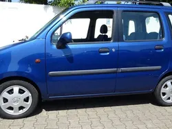 Blau Gebraucht 2003 Opel Agila Color Edition Limousine | 2.500 € (Etwas zu teuer)
