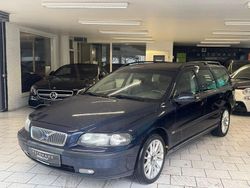 Blau Gebraucht 2002 Volvo V70 Kombi | 3.999 € (Teuer)