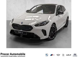 Alpinweiß uni Gebraucht 2024 BMW M135 M Sport Kleinwagen | 50.990 €