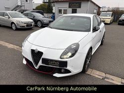 Weiß Gebraucht 2016 Alfa Romeo Giulietta Veloce Limousine | 14.499 € (Fairer Preis)