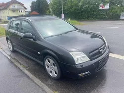 Schwarz Gebraucht 2003 Opel Signum Kombi | 2.490 € (Fairer Preis)