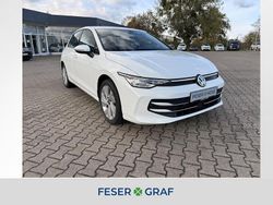 Pure white Gebraucht 2025 VW Golf VIII Style Limousine | 29.740 € (Fairer Preis)