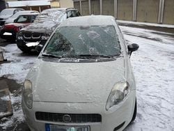 Weiß Gebraucht 2009 Fiat Punto Active Limousine | 1.800 € (Guter Preis)