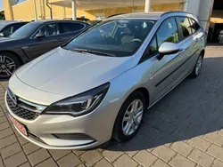 Silber Gebraucht 2018 Opel Astra Edition Kombi | 5.600 € (Guter Preis)